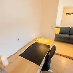 Peaceful 2 Bedroom - Ts307b Apartment *