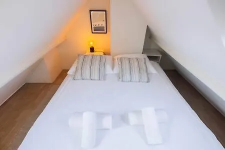 Peaceful 2 Bedroom - Ts307b Эйндховен